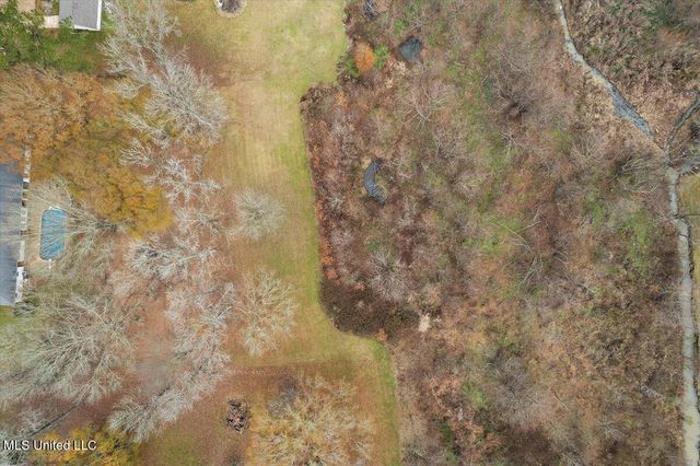 561 N Springlake Circle, Terry, MS 39170