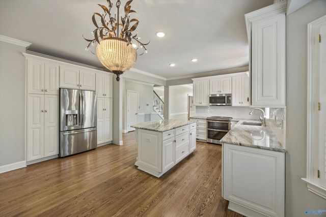 14 Bradbury Place, Huntsville, AL 35801