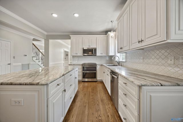 14 Bradbury Place, Huntsville, AL 35801