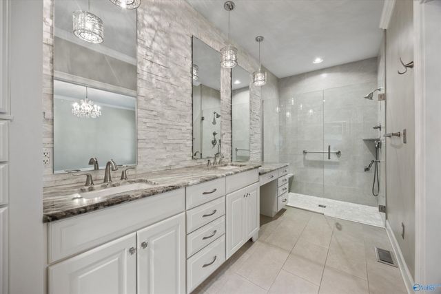 14 Bradbury Place, Huntsville, AL 35801