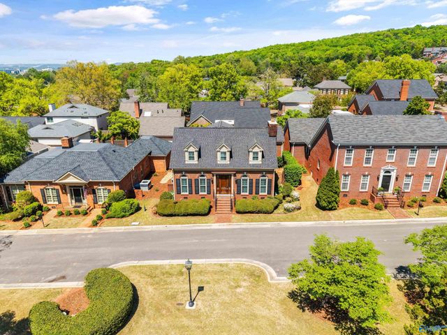 14 Bradbury Place, Huntsville, AL 35801