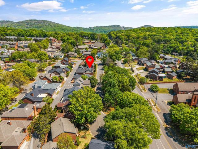 14 Bradbury Place, Huntsville, AL 35801