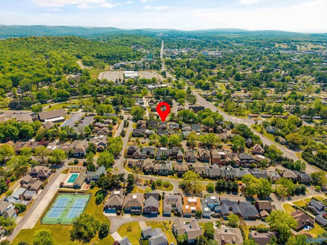 14 Bradbury Place, Huntsville, AL 35801