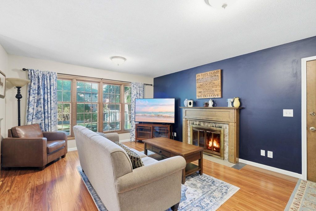 9672 Washburn Avenue S, Bloomington, MN 55431 — photo 5