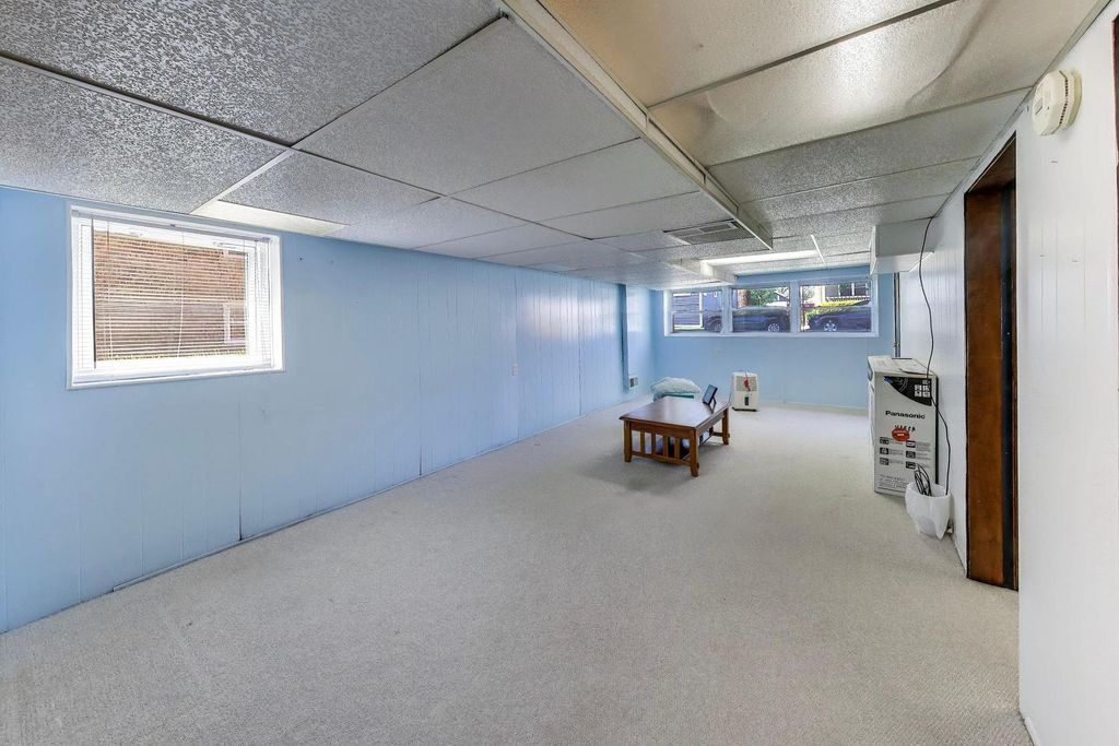 Image 23 of property listing at 1331 Wesley Avenue, Berwyn, IL 60402