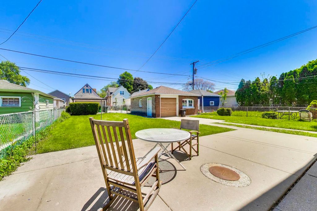 Image 36 of property listing at 1331 Wesley Avenue, Berwyn, IL 60402