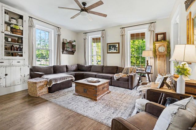 13546 Brick Road, Granger, IN 46530