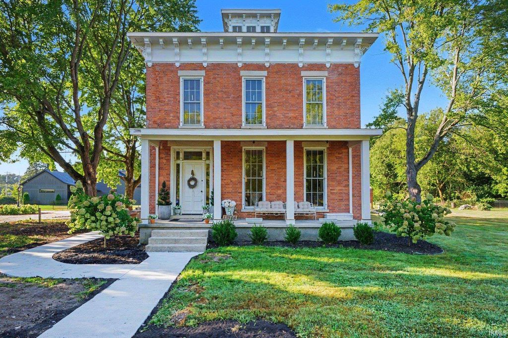 13546 Brick Road, Granger, IN 46530