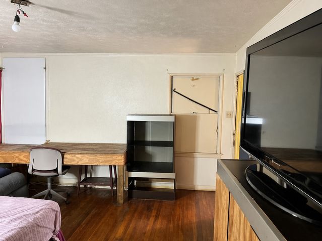 403 N Tennant Street, Dallas, TX 75208