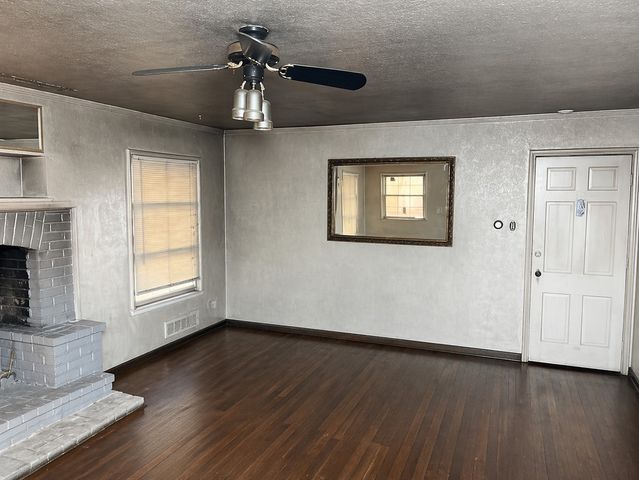 403 N Tennant Street, Dallas, TX 75208