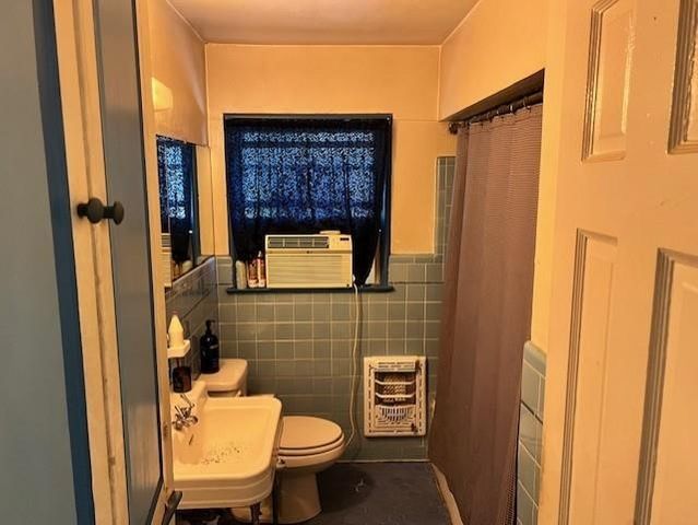 403 N Tennant Street, Dallas, TX 75208