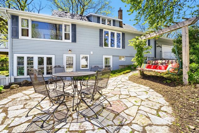 319 Lake Street S, Forest Lake, MN 55025