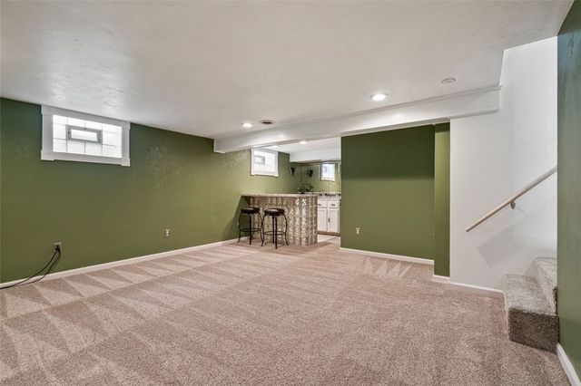 845 Kerry Hill Dr, Castle Shannon, PA 15234