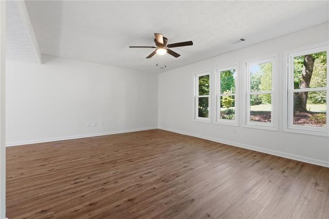 12 Park Avenue E, Dallas, GA 30157