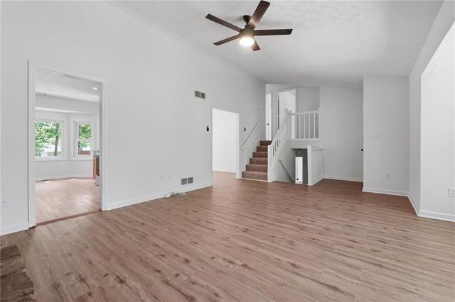 12 Park Avenue E, Dallas, GA 30157