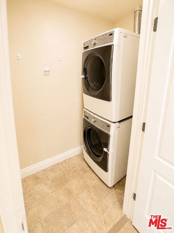 1101 East Avenue 105, Burbank, CA 91504