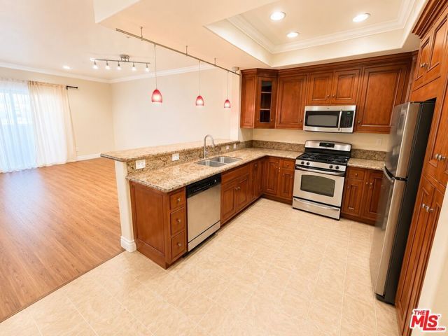 1101 East Avenue 105, Burbank, CA 91504