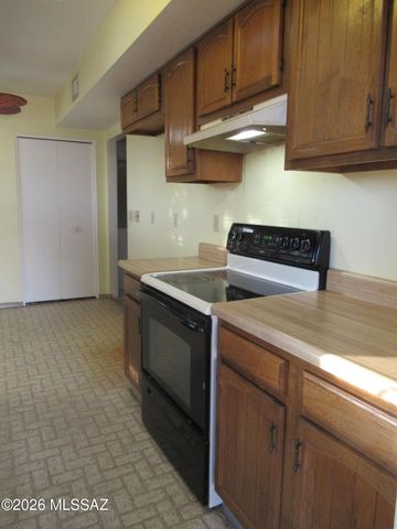2095 S San Ray, Green Valley, AZ 85614