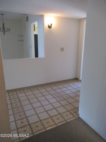 2095 S San Ray, Green Valley, AZ 85614