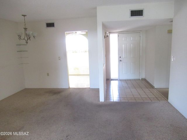 2095 S San Ray, Green Valley, AZ 85614