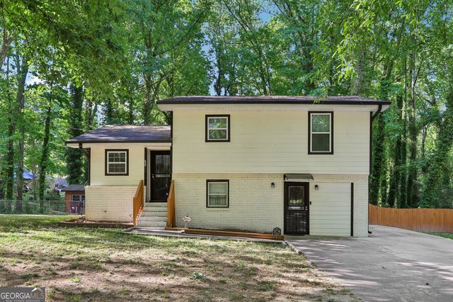 762 Maple Drive, Riverdale, GA 30274