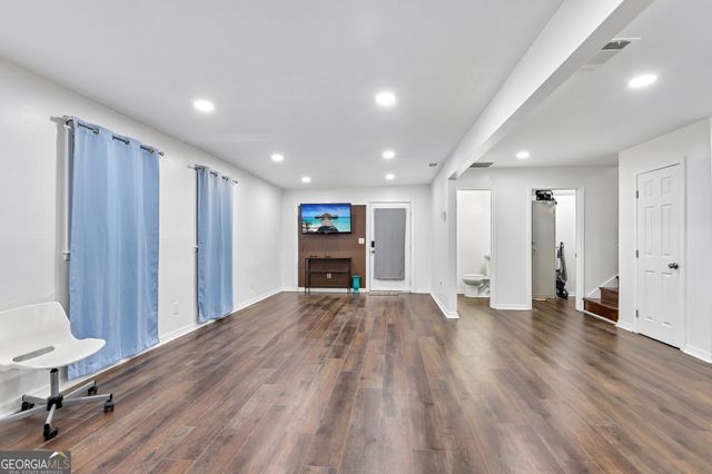 762 Maple Drive, Riverdale, GA 30274