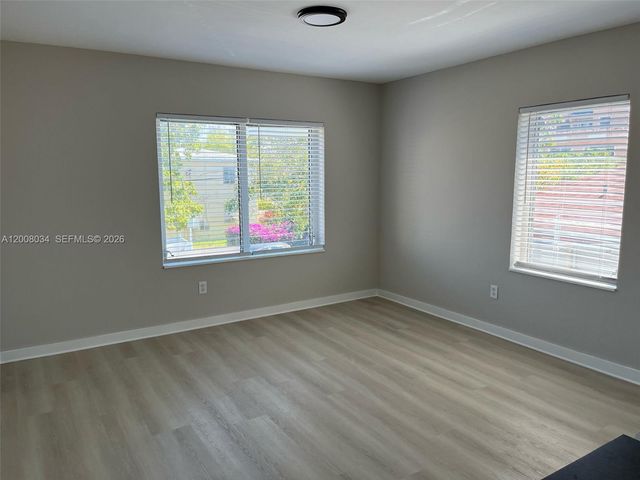 534 SW 6th Ct 1, Miami, FL 33130