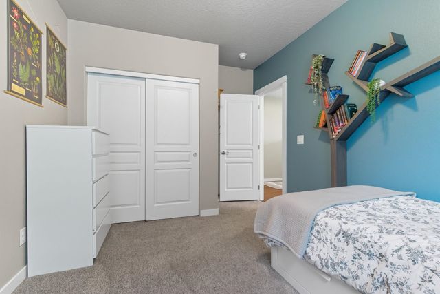 1417 N Rogue River St, Spokane, WA 99224