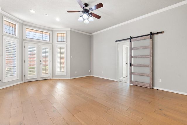 5101 2nd Street, Lubbock, TX 79416