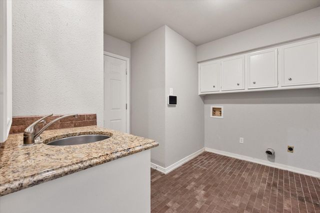 5101 2nd Street, Lubbock, TX 79416