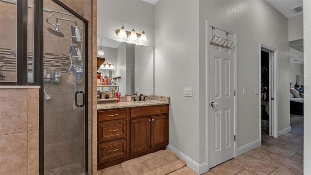 1345 LONGOAK DR DRIVE N, Lakeland, FL 33811