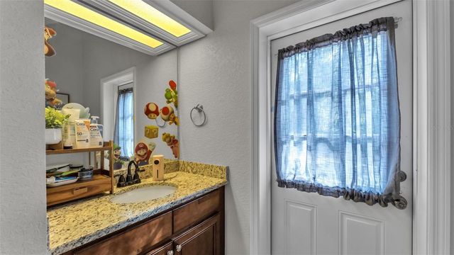 1345 LONGOAK DR DRIVE N, Lakeland, FL 33811