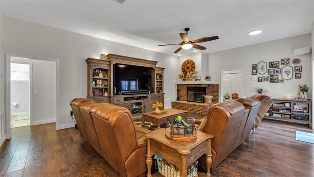 1345 LONGOAK DR DRIVE N, Lakeland, FL 33811