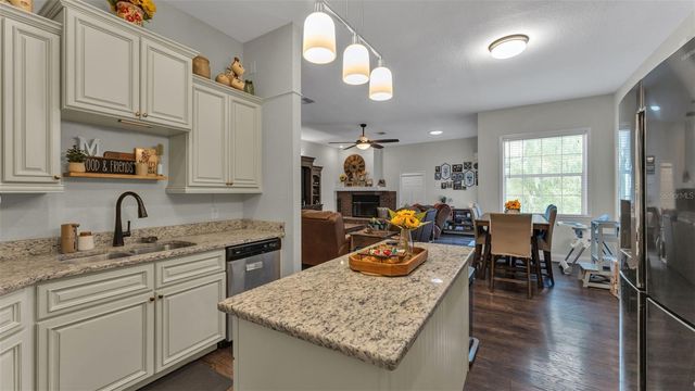 1345 LONGOAK DR DRIVE N, Lakeland, FL 33811