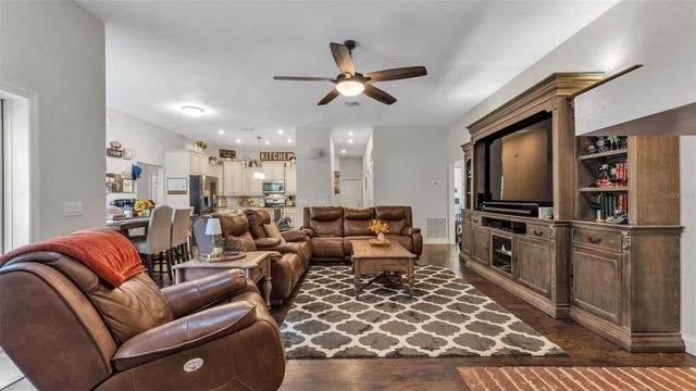 1345 LONGOAK DR DRIVE N, Lakeland, FL 33811