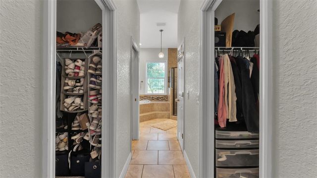 1345 LONGOAK DR DRIVE N, Lakeland, FL 33811