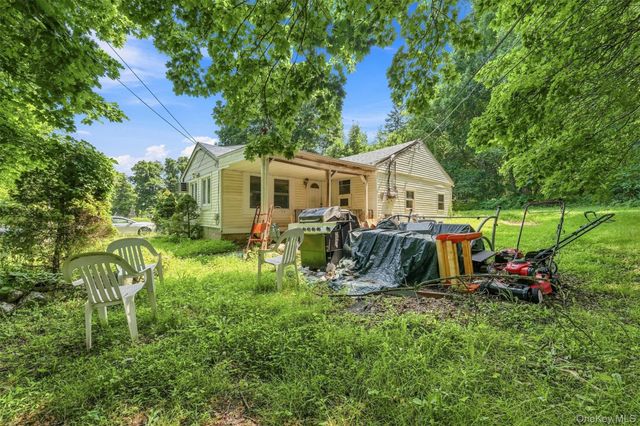 26 Weitz Road, Hopewell Junction, NY 12533