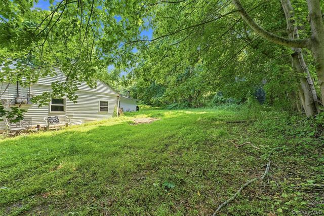 26 Weitz Road, Hopewell Junction, NY 12533