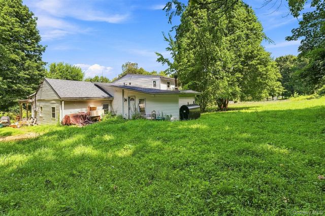 26 Weitz Road, Hopewell Junction, NY 12533