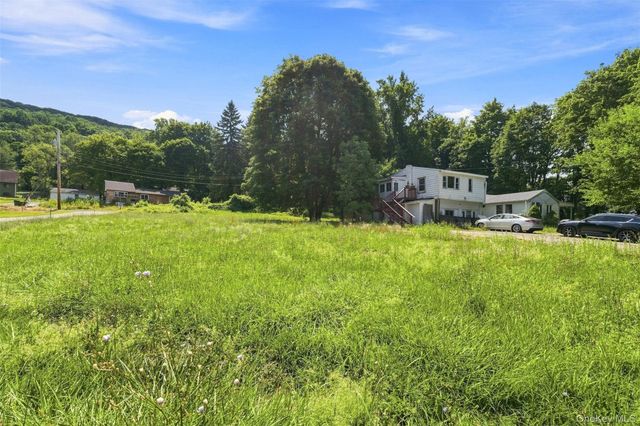 26 Weitz Road, Hopewell Junction, NY 12533