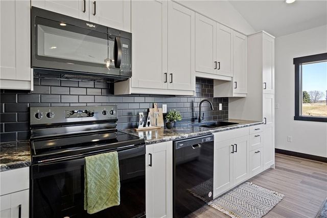 3355 Iris Drive, Eau Claire, WI 54703