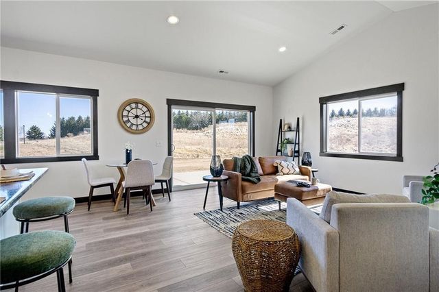 3355 Iris Drive, Eau Claire, WI 54703