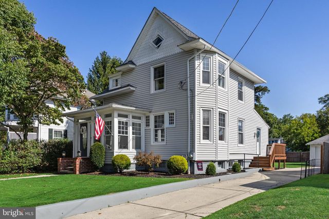 203 S ATLANTIC AVE E, Stratford, NJ 08084