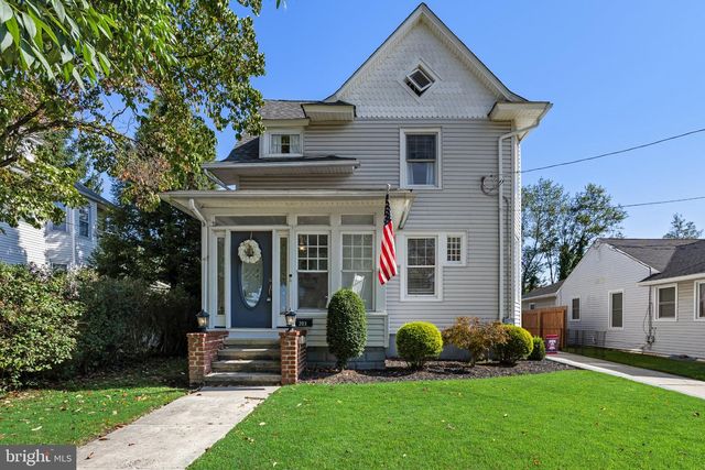 203 S ATLANTIC AVE E, Stratford, NJ 08084