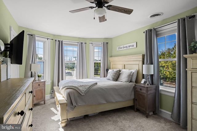 203 S ATLANTIC AVE E, Stratford, NJ 08084