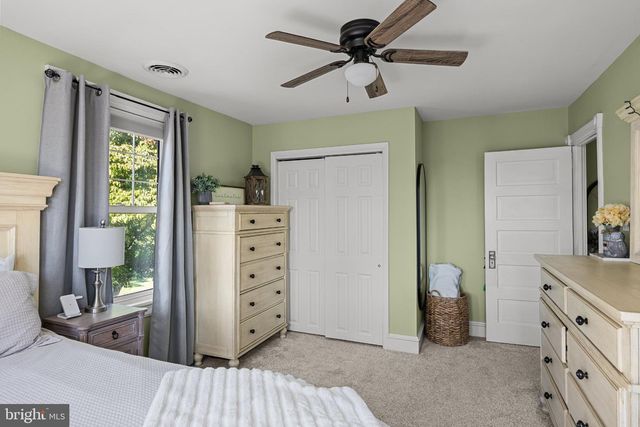 203 S ATLANTIC AVE E, Stratford, NJ 08084
