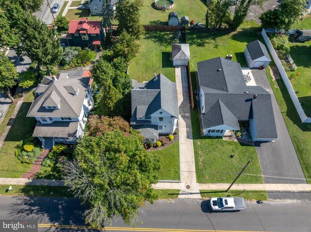 203 S ATLANTIC AVE E, Stratford, NJ 08084