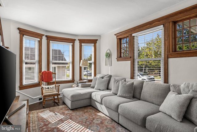 203 S ATLANTIC AVE E, Stratford, NJ 08084