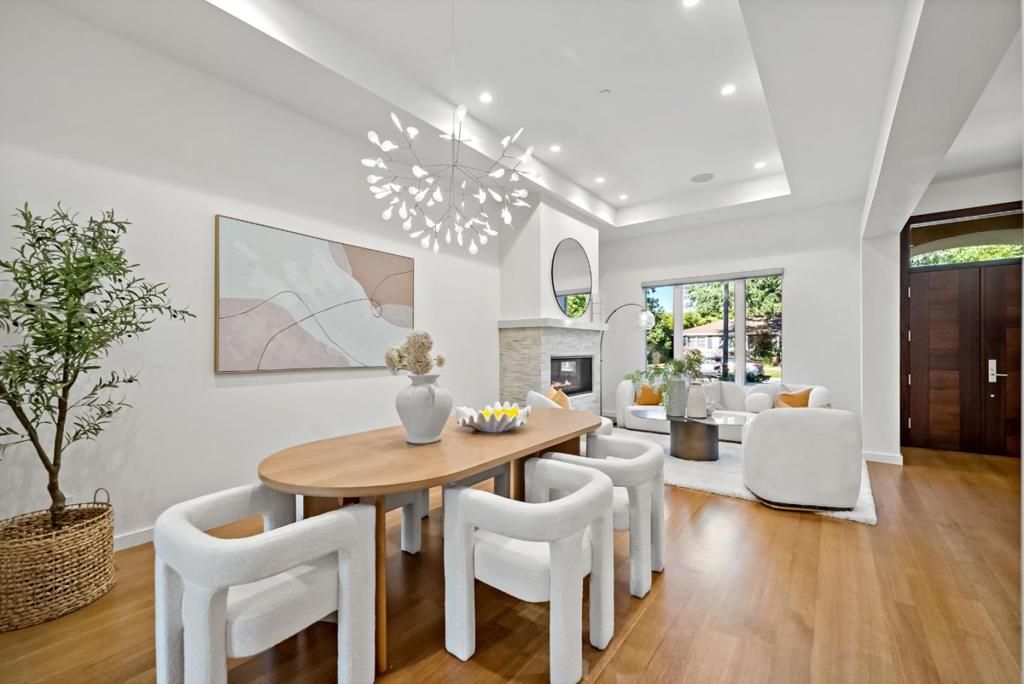 Image 10 of property listing at 1534 Wessex Avenue, Los Altos, CA 94024