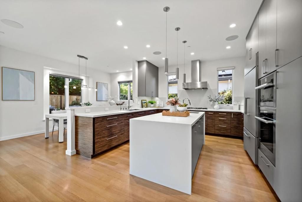 Image 19 of property listing at 1534 Wessex Avenue, Los Altos, CA 94024